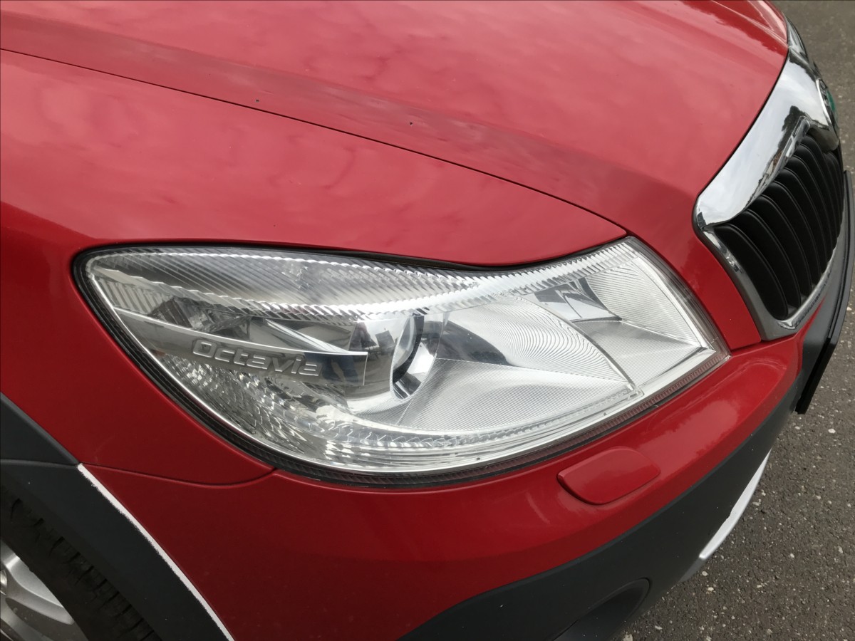 skoda-octavia-2-0-tdi-103kw-scout-combi-4x4 - 4