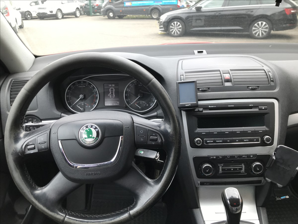 skoda-octavia-2-0-tdi-103kw-scout-combi-4x4 - 7