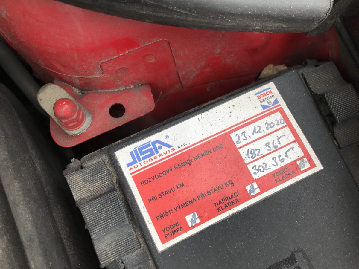 skoda-octavia-2-0-tdi-103kw-scout-combi-4x4 - 8