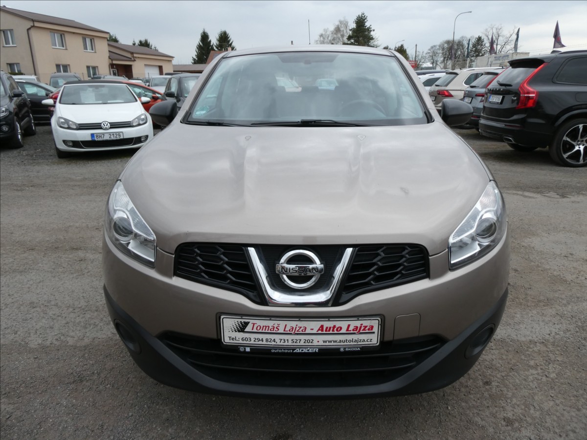 nissan-qashqai-1-5-dci-78kw-klima-2-majitel - 1