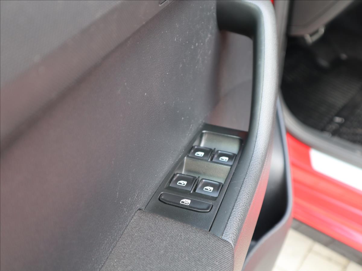skoda-fabia-1-2-tsi-81kw-monte-carlo-dsg - 7