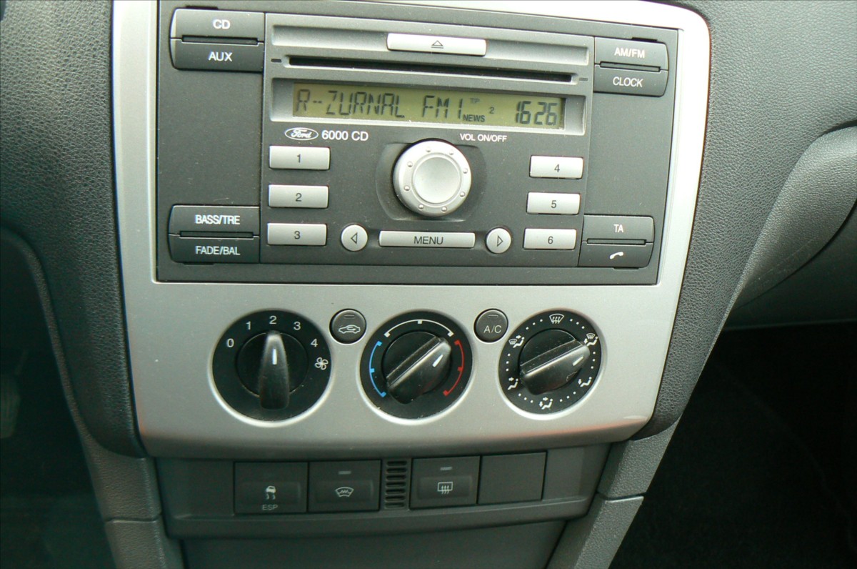 ford-focus-1-8-combi - 9