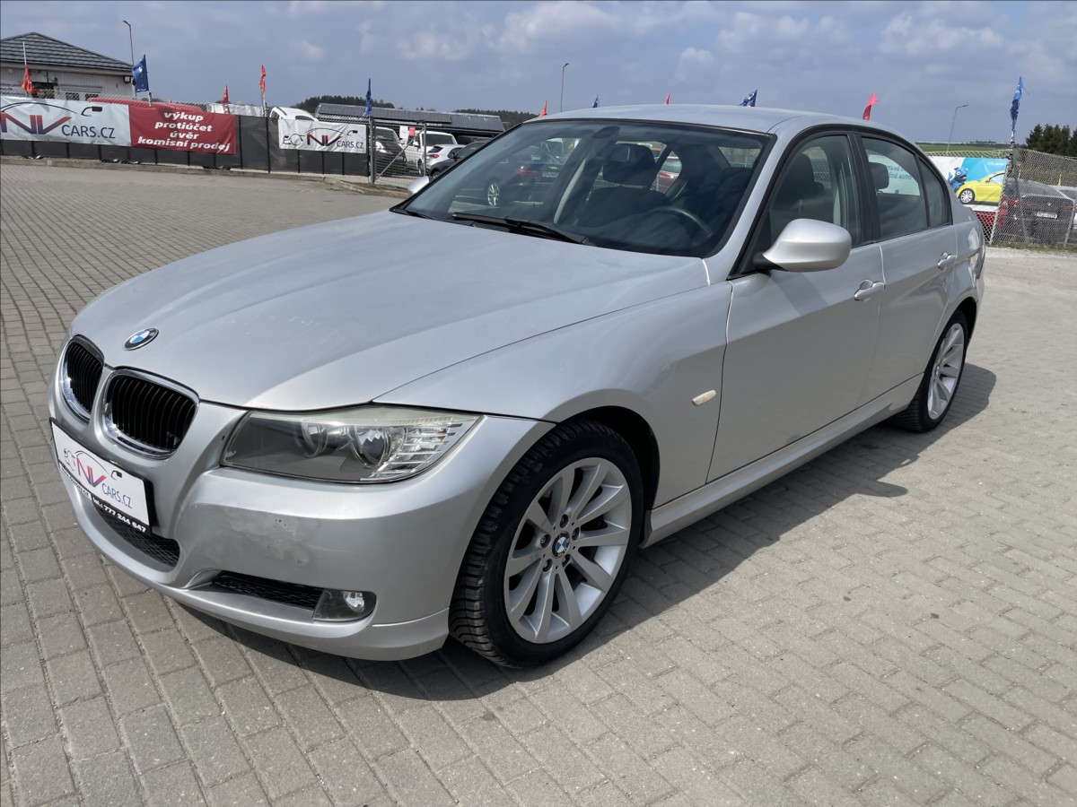 BMW Řada 3 2,0 318d Automat, bez koroze