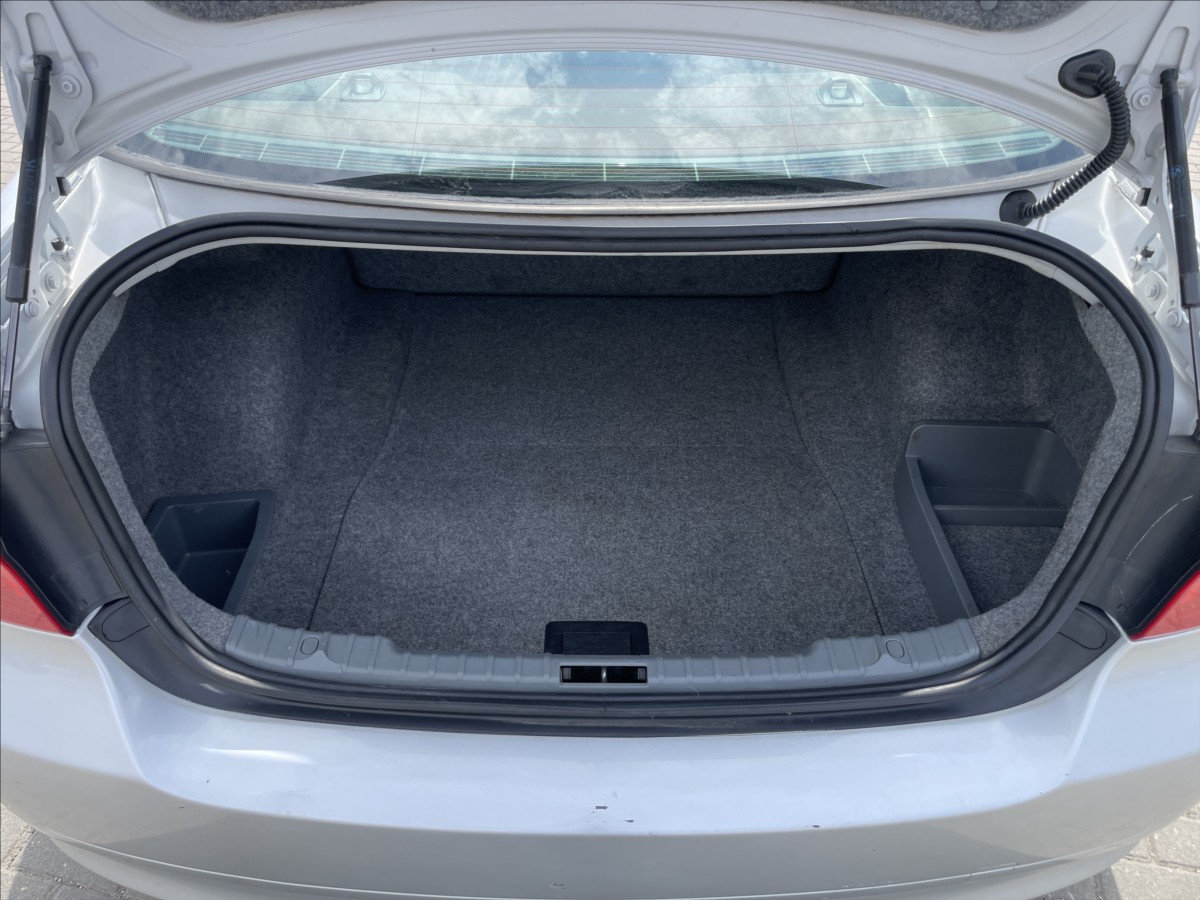 bmw-rada-3-2-0-318d-automat-bez-koroze - 8