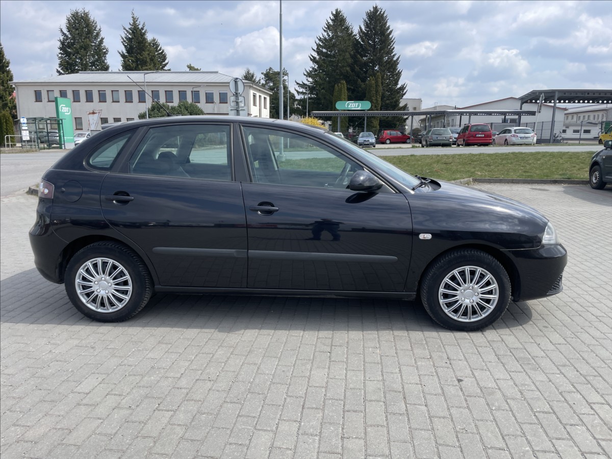 seat-ibiza-1-6-i-77kw-klimatronic-bez-koroze-dph - 4