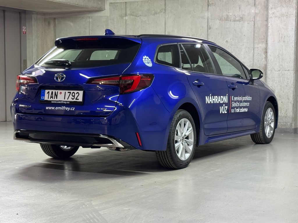 toyota-corolla-1-8-hybrid-ts-comfort-tech - 4