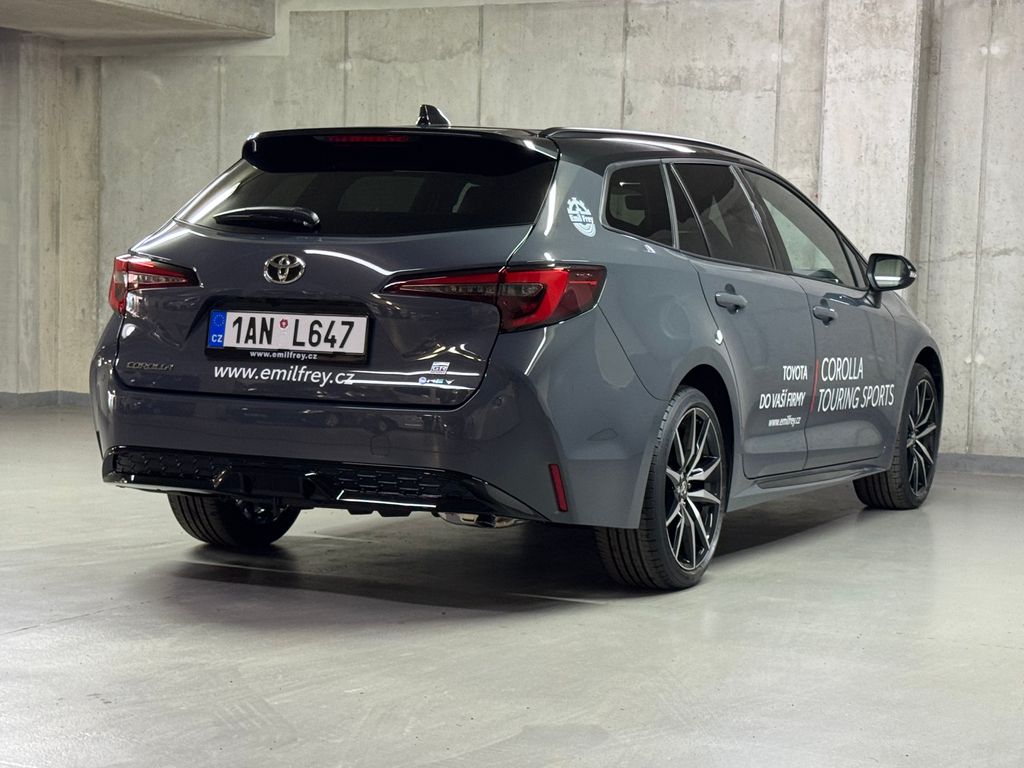 toyota-corolla-1-8-hybrid-gr-sport - 4
