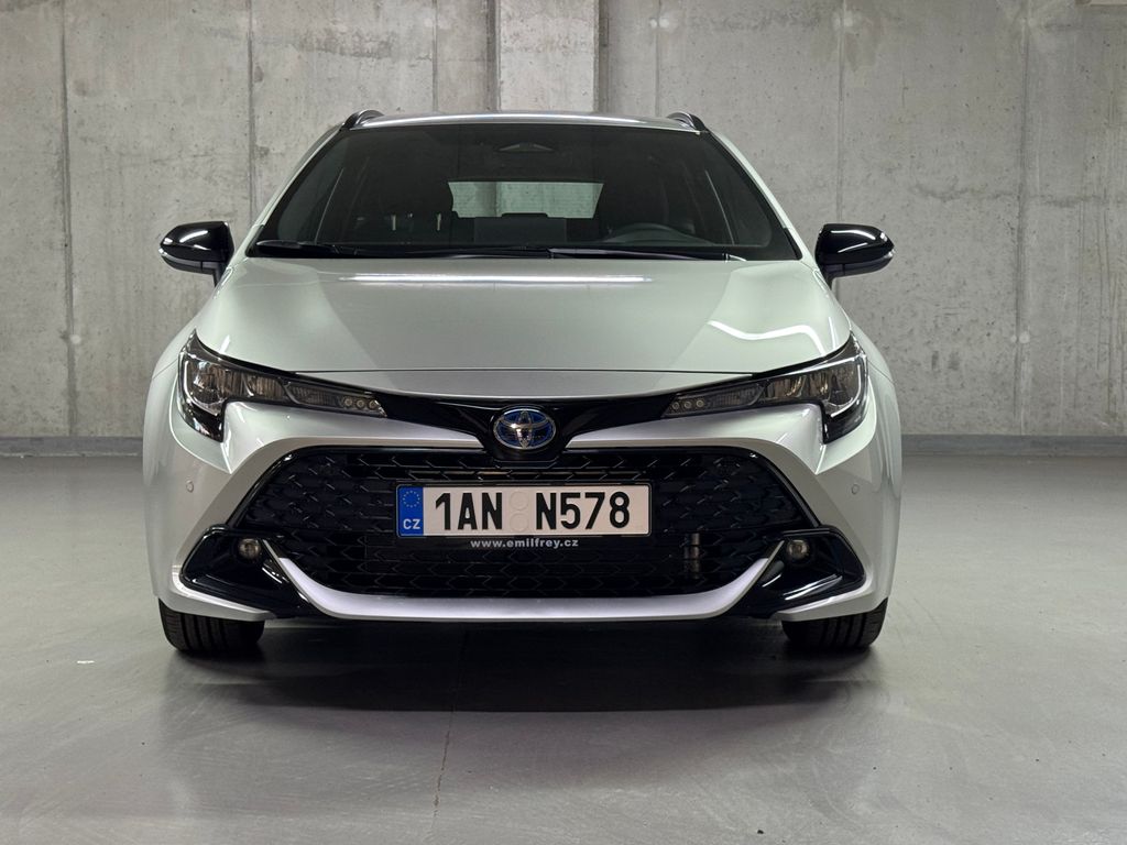 toyota-corolla-1-8-hybrid-ts-comfort-tech - 1