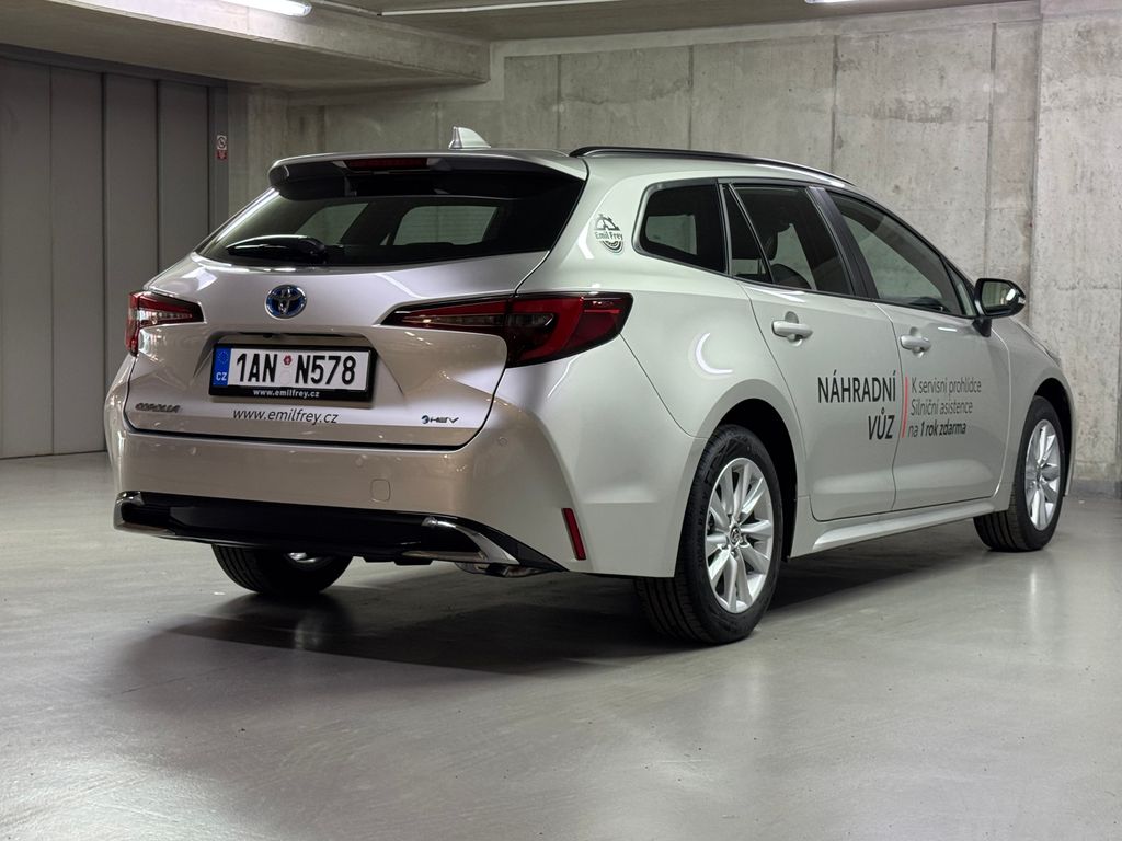 toyota-corolla-1-8-hybrid-ts-comfort-tech - 4