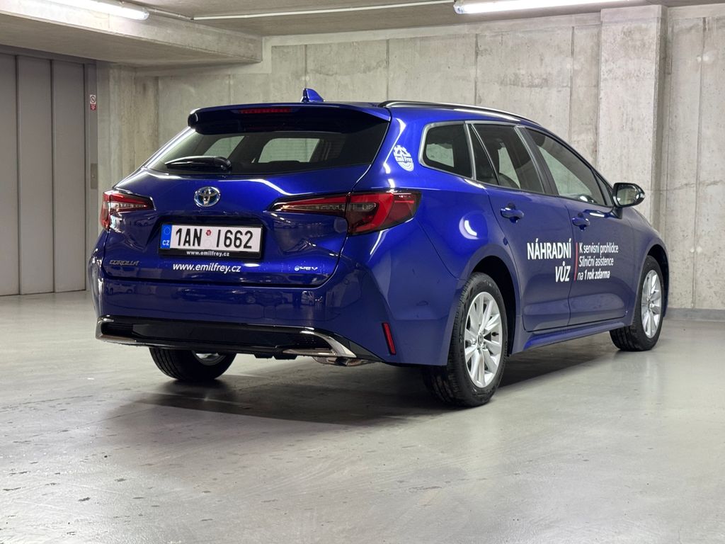 toyota-corolla-1-8-hybrid-ts-comfort-tech - 4