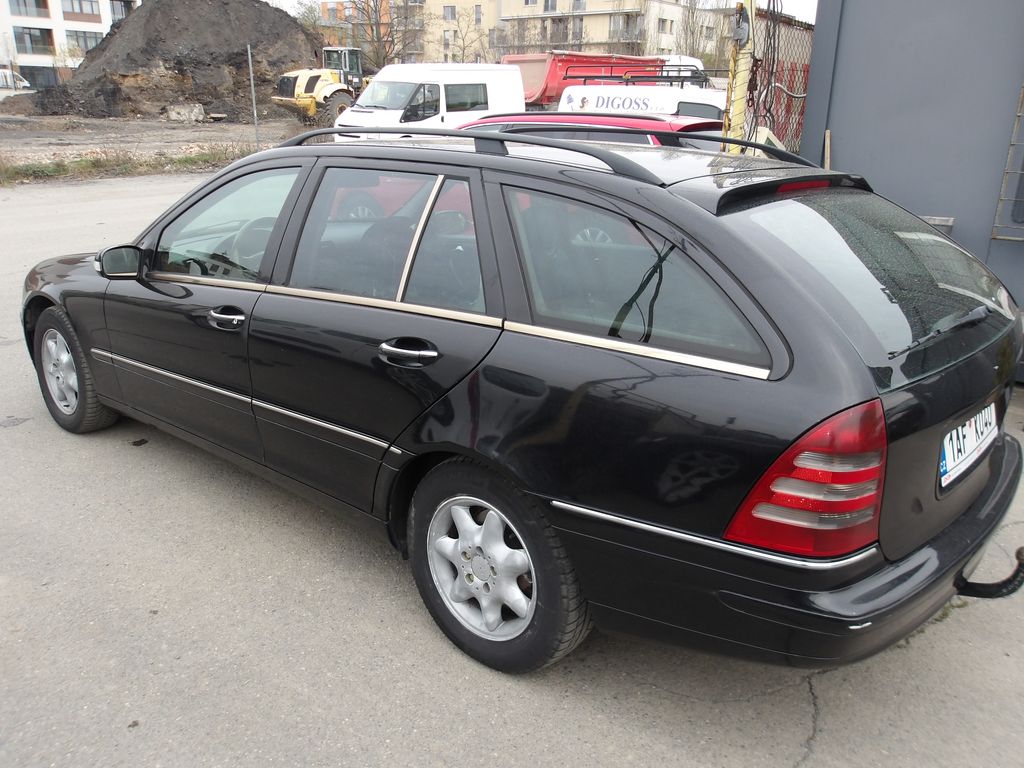 mercedes-benz-tridy-c-2-2cdi-105kw-automat - 6