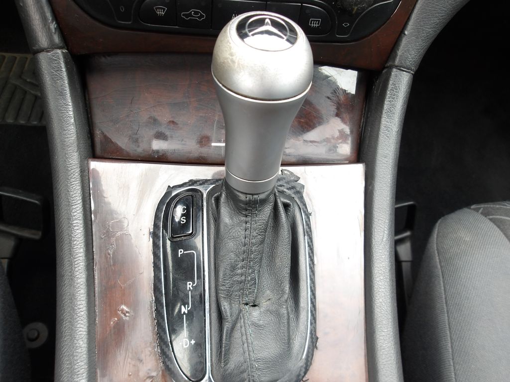 mercedes-benz-tridy-c-2-2cdi-105kw-automat - 9