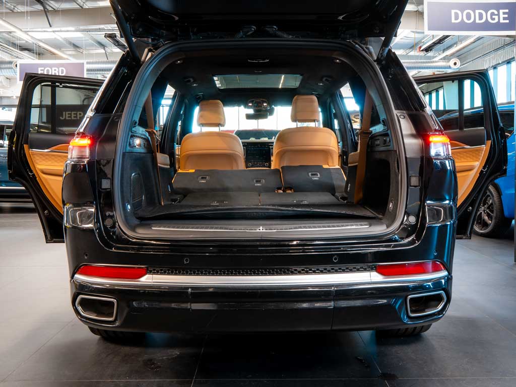 jeep-grand-cherokee-5-7-summit-reserve-l-v8-headup - 6