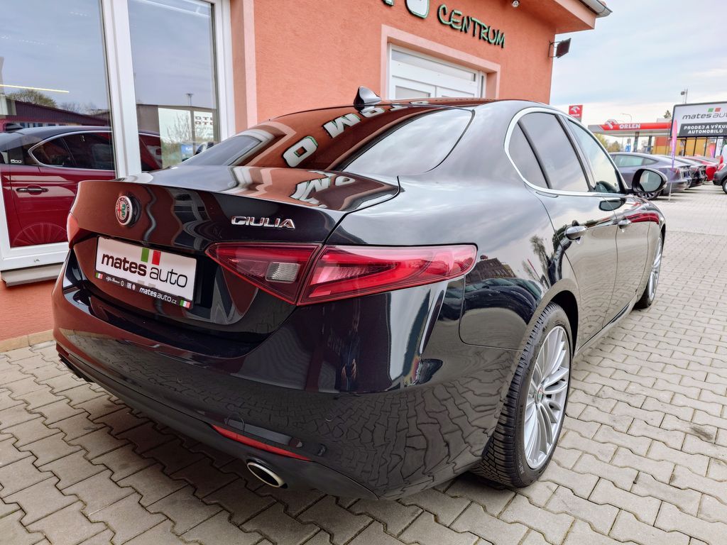 alfa-romeo-giulia-2-2-jtdm-132-kw - 5