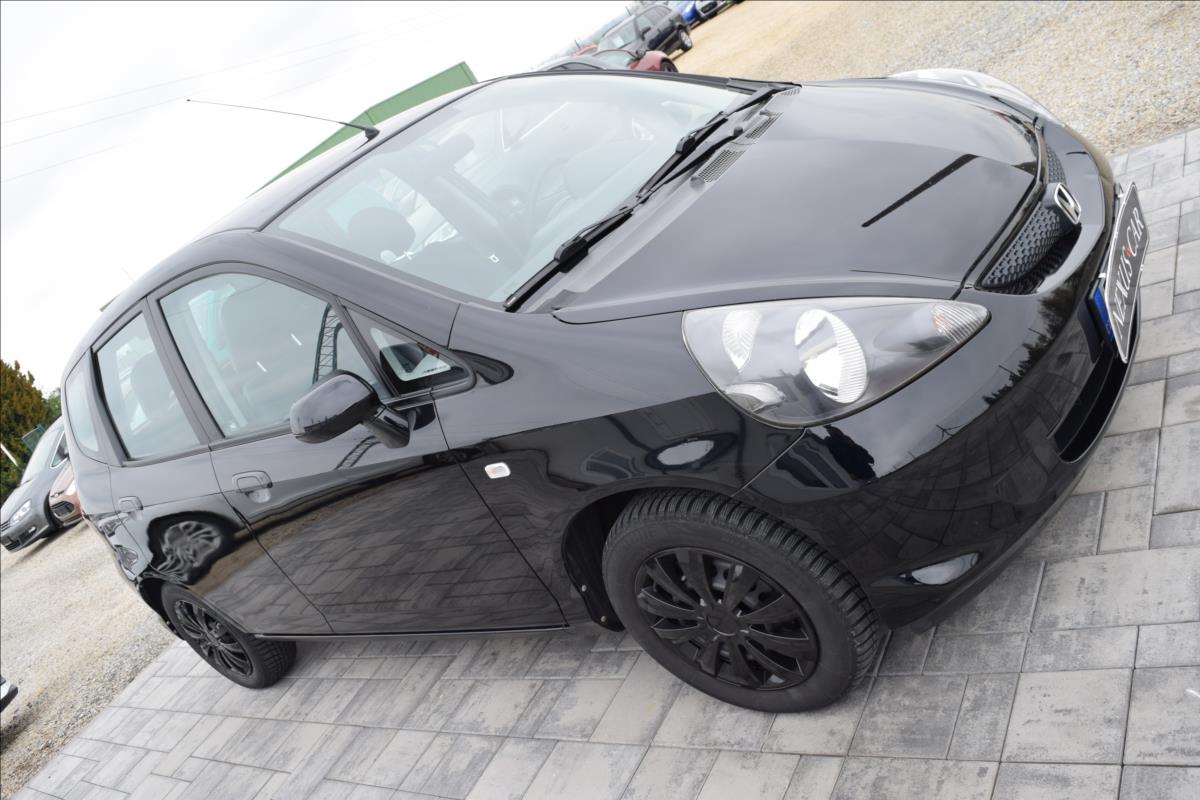 honda-jazz-1-3-i-57kw-nova-stk-nizke-km - 3