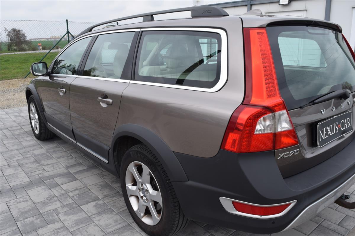 volvo-xc70-2-4-d-120kw-4x4-alu-tazne - 6