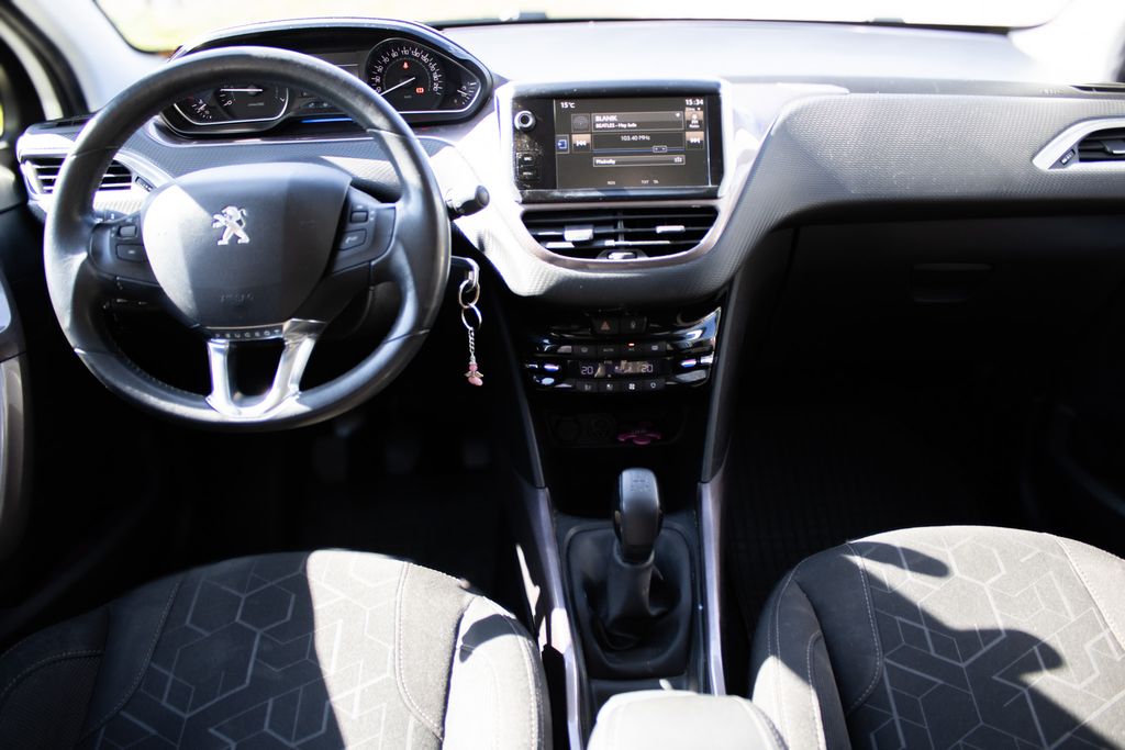 peugeot-2008-peugeot-2008-servisovane-100 - 9