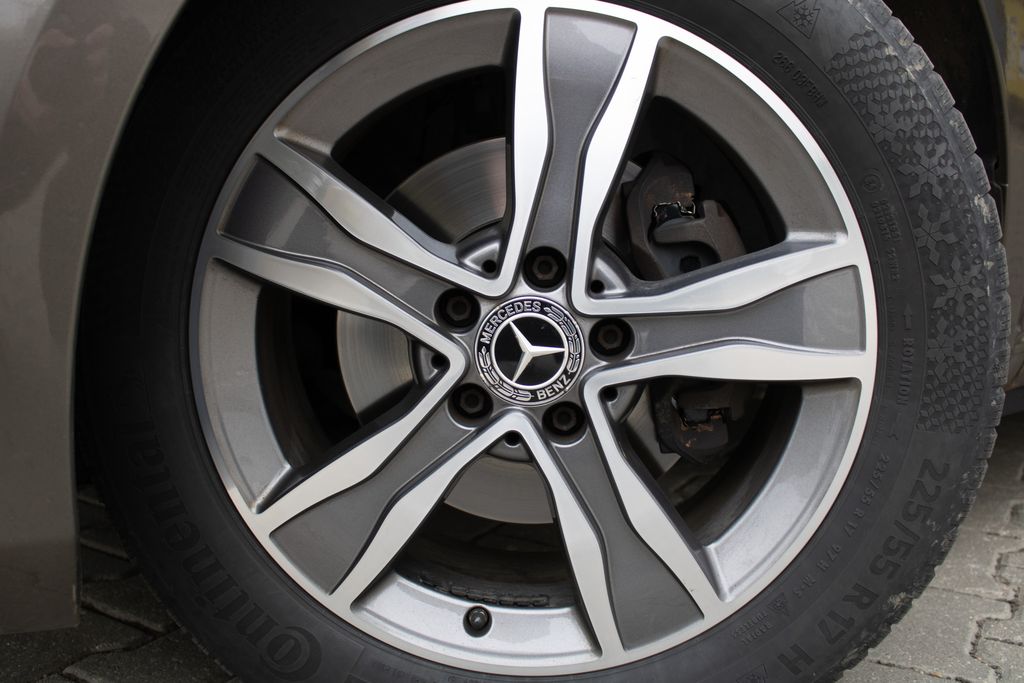 mercedes-benz-tridy-v - 7