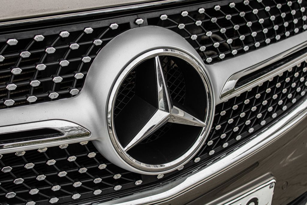 mercedes-benz-tridy-v - 9