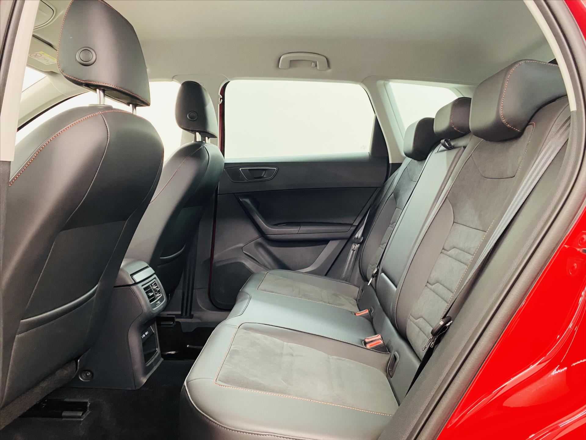 seat-ateca-2-0-tdi-110kw-fr-dsg - 5