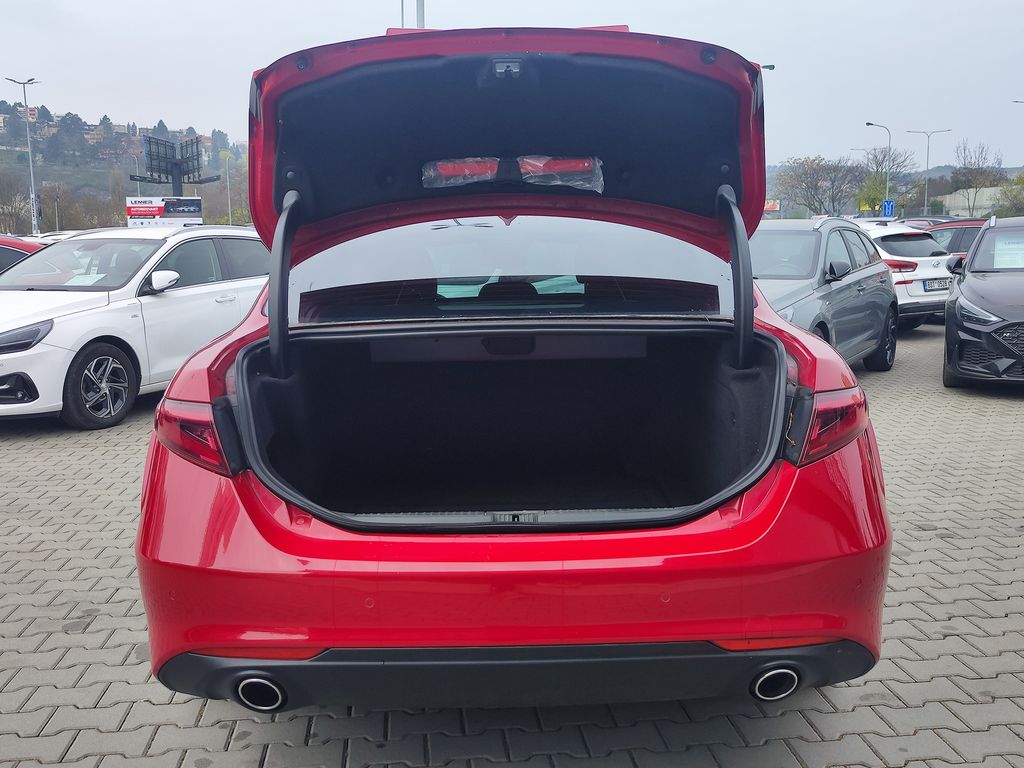 alfa-romeo-giulia-2-2-jtd-110kw - 8