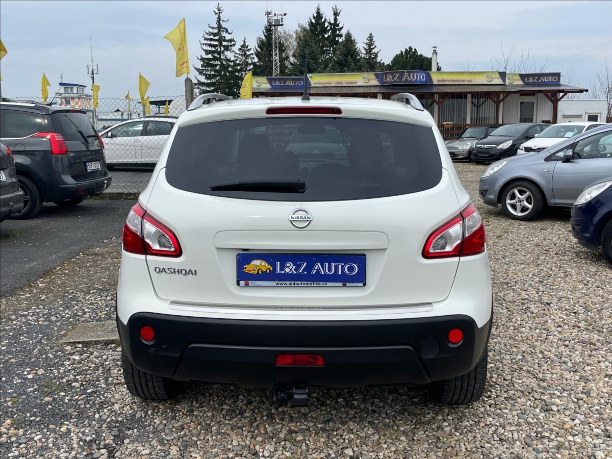 nissan-qashqai-2-0-i-16-v-4x4 - 4