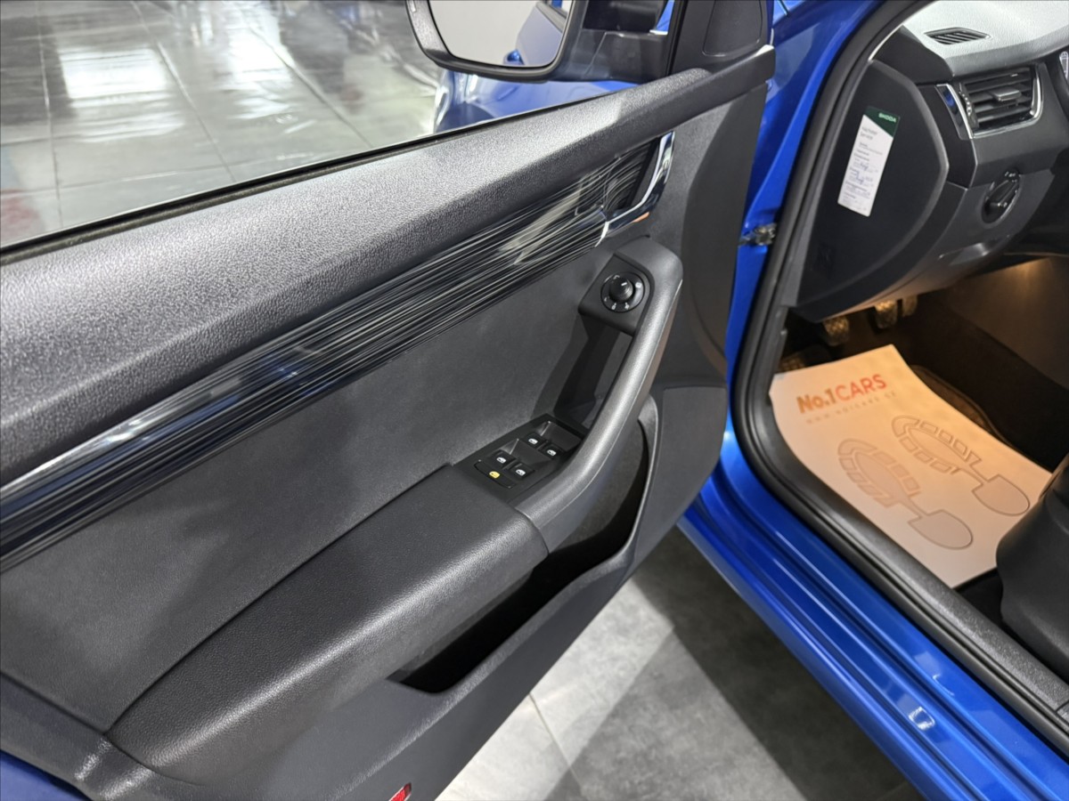 skoda-octavia-1-5-tsi-110kw-style-led-1-maj - 6