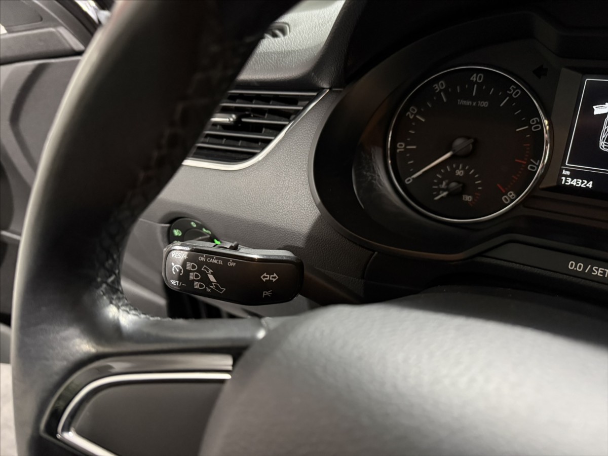 skoda-octavia-1-4-tsi-110kw-vyhrev-servis - 9