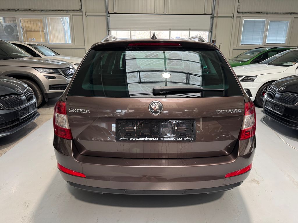skoda-octavia-combi-1-4-tsi-elegance - 4