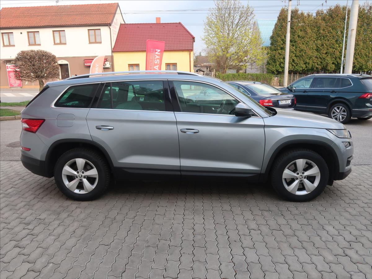skoda-kodiaq-2-0-tsi-style-dsg-4x4-1-majitel - 2