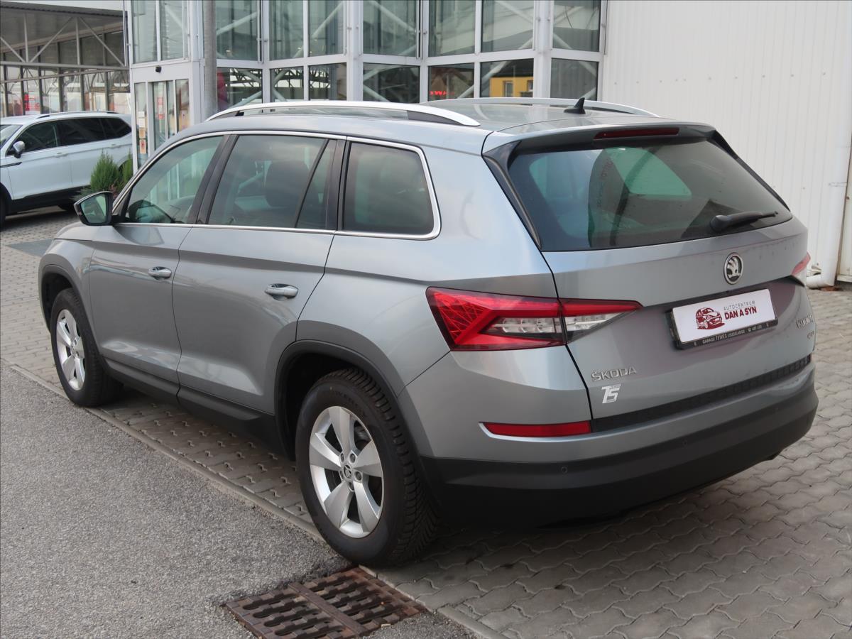 skoda-kodiaq-2-0-tsi-style-dsg-4x4-1-majitel - 3