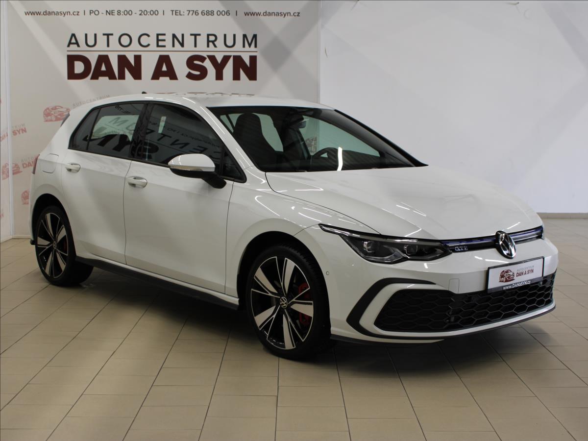 volkswagen-golf-1-4-gte-1-majitel-zanovni - 2
