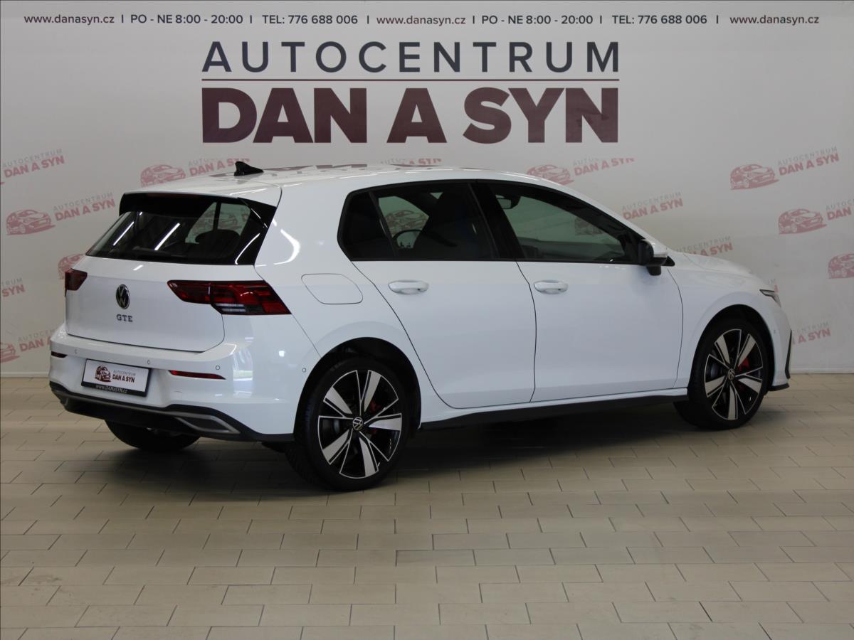 volkswagen-golf-1-4-gte-1-majitel-zanovni - 3
