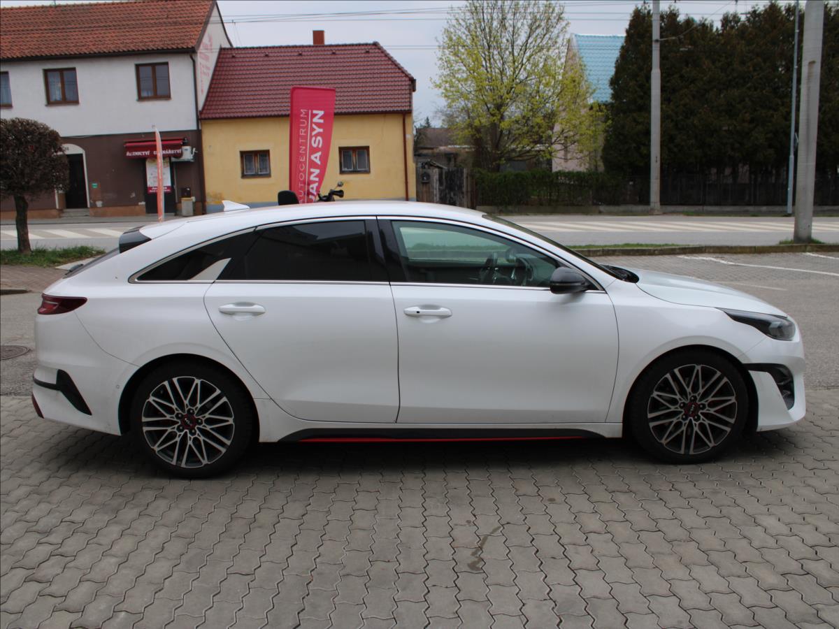 kia-proceed-1-6-t-gdi-gt-150kw-cz-top-stav - 2