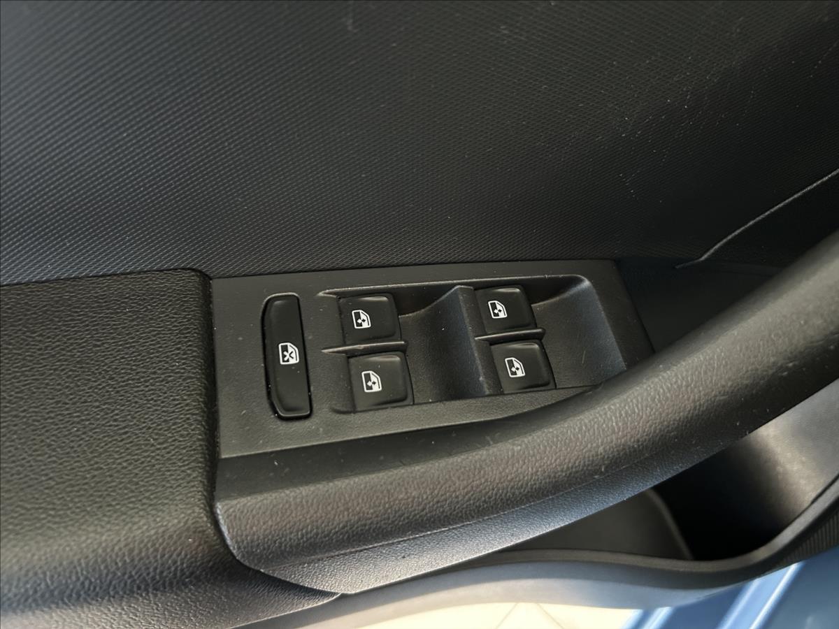 skoda-rapid-1-2-tsi-81kw-1-maj-serviska - 9