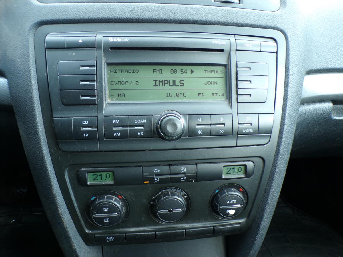skoda-octavia-2-0-tdi-tazne-zarizeni - 8
