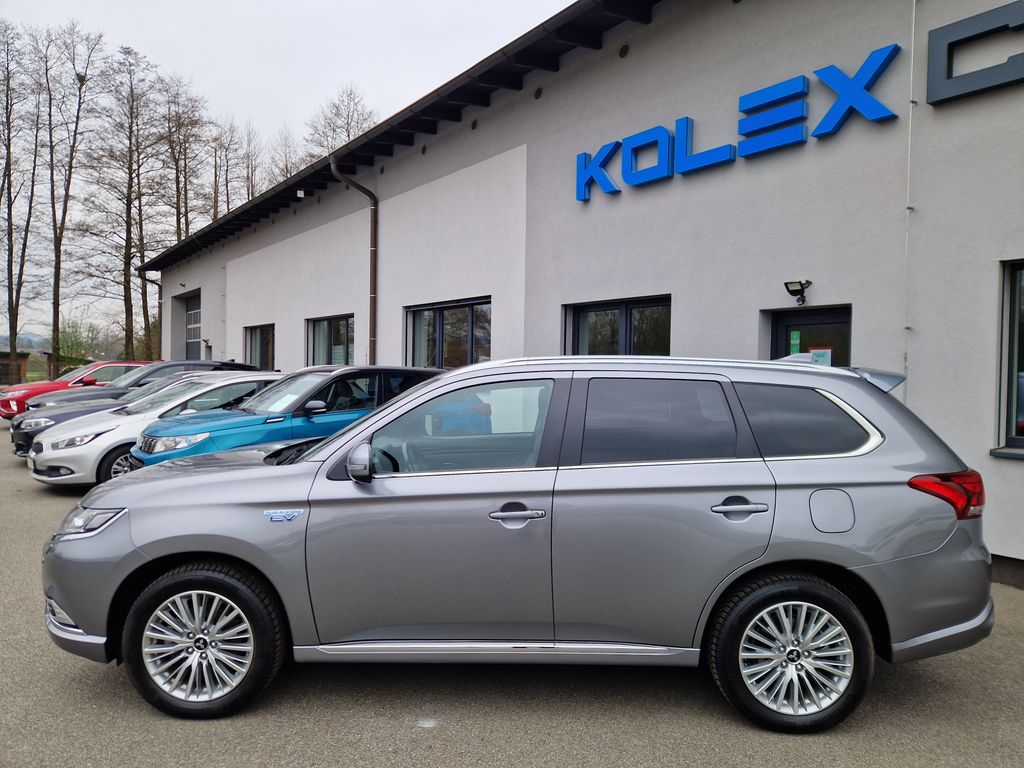mitsubishi-outlander-2-4-phev-4x4 - 1