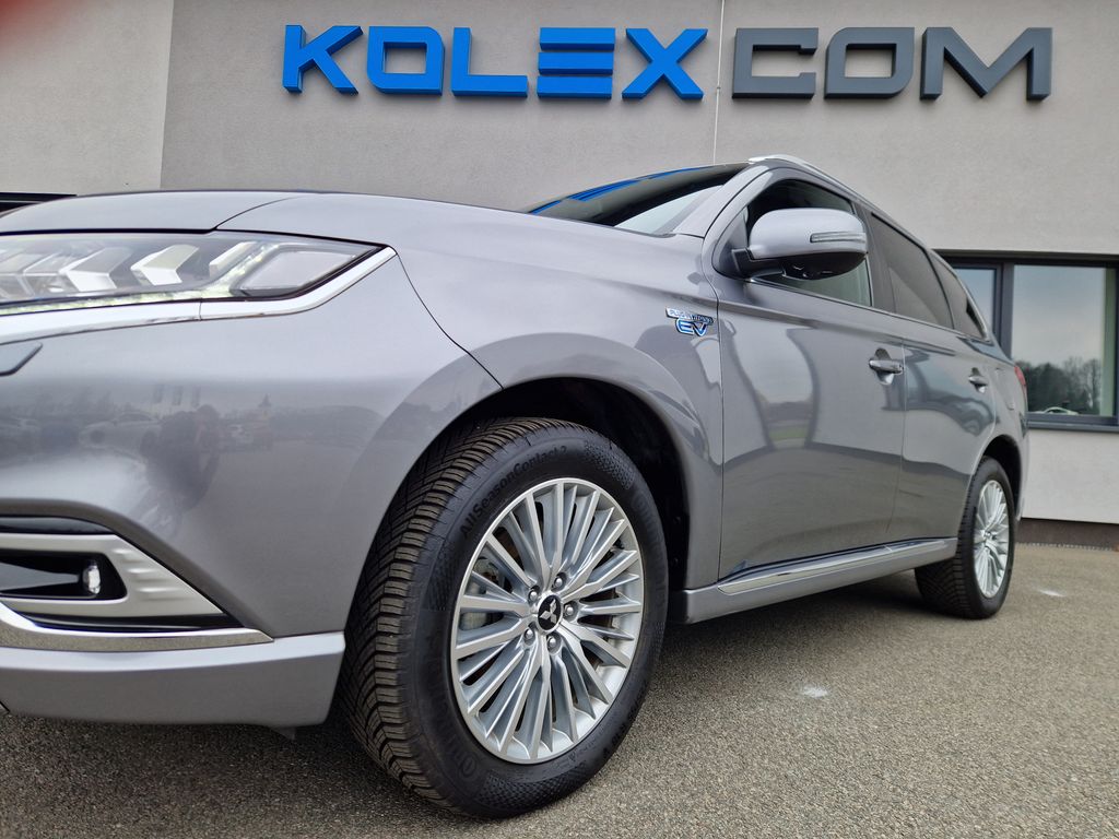 mitsubishi-outlander-2-4-phev-4x4 - 7