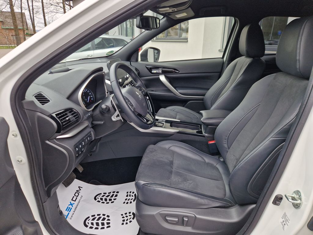 mitsubishi-2-4-phev-4x4 - 9