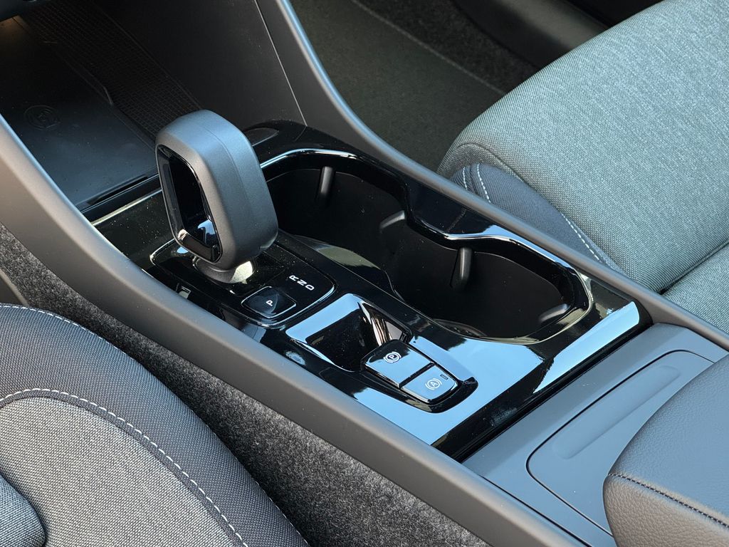 volvo-xc40-plus-dark-b4-360-pixel-led - 9