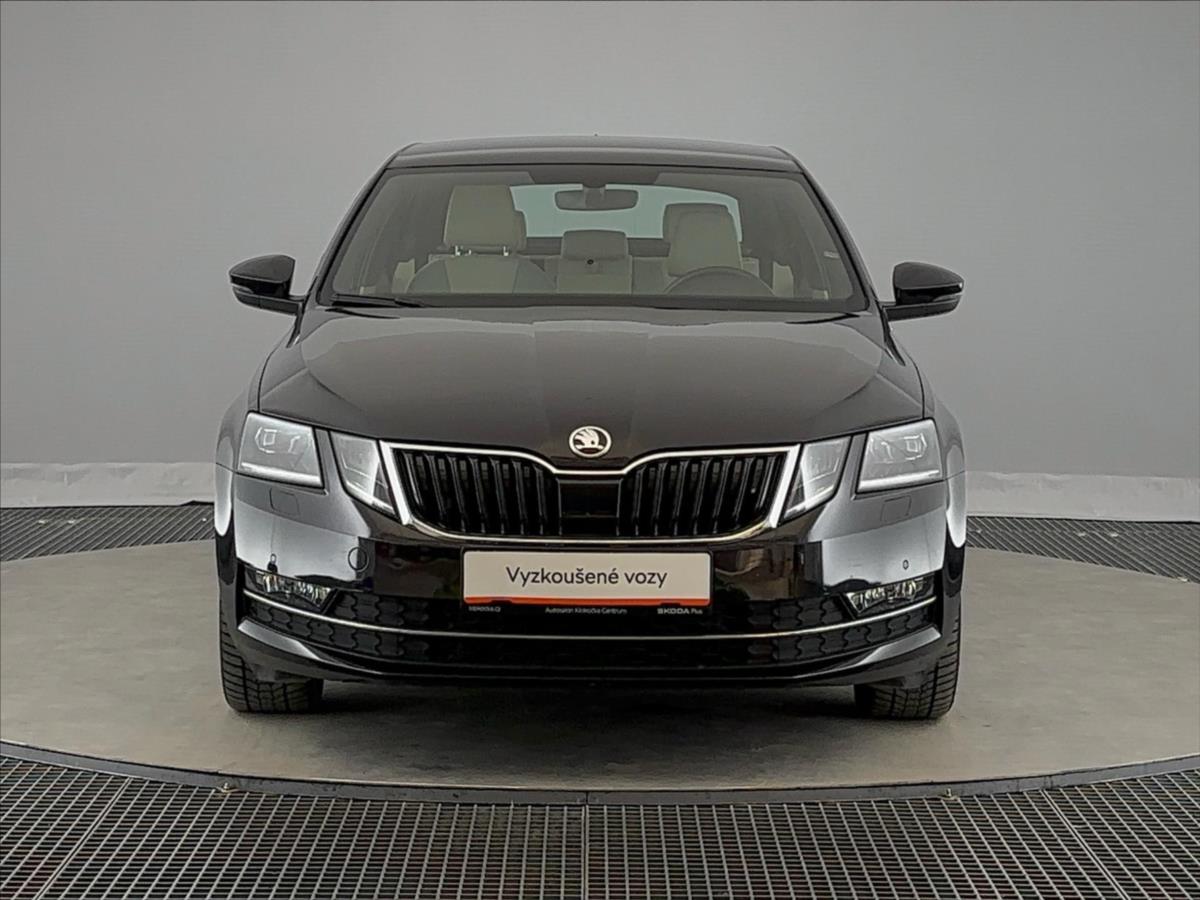 skoda-octavia-2-0-2-0tdi-style-plus-7dsg - 3