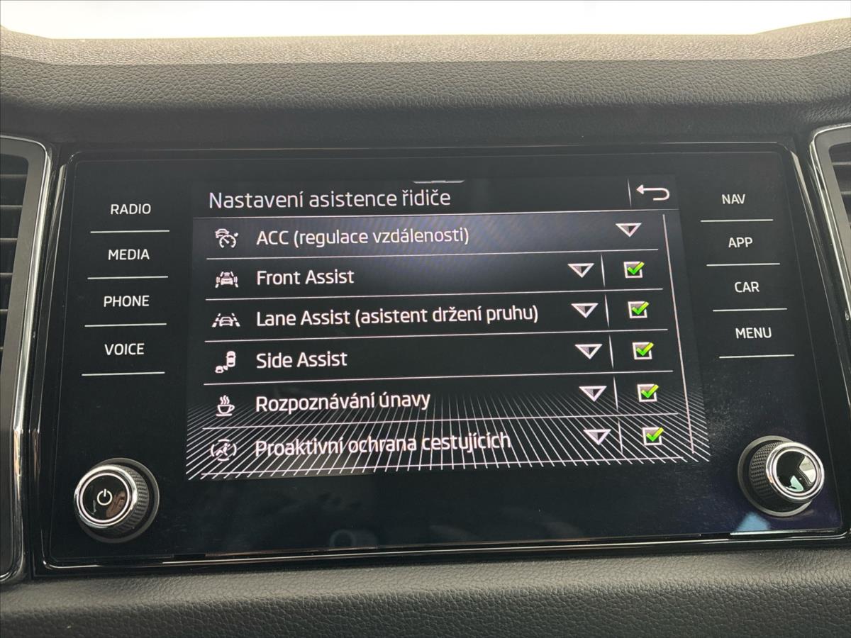 skoda-kodiaq-1-5-1-5tsi-style-7dsg - 9