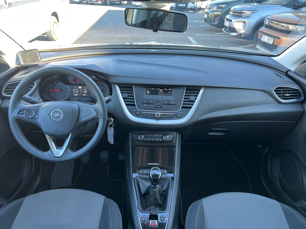 opel-grandland-x-1-2-131k-servis-zaruka-vyhrev - 2