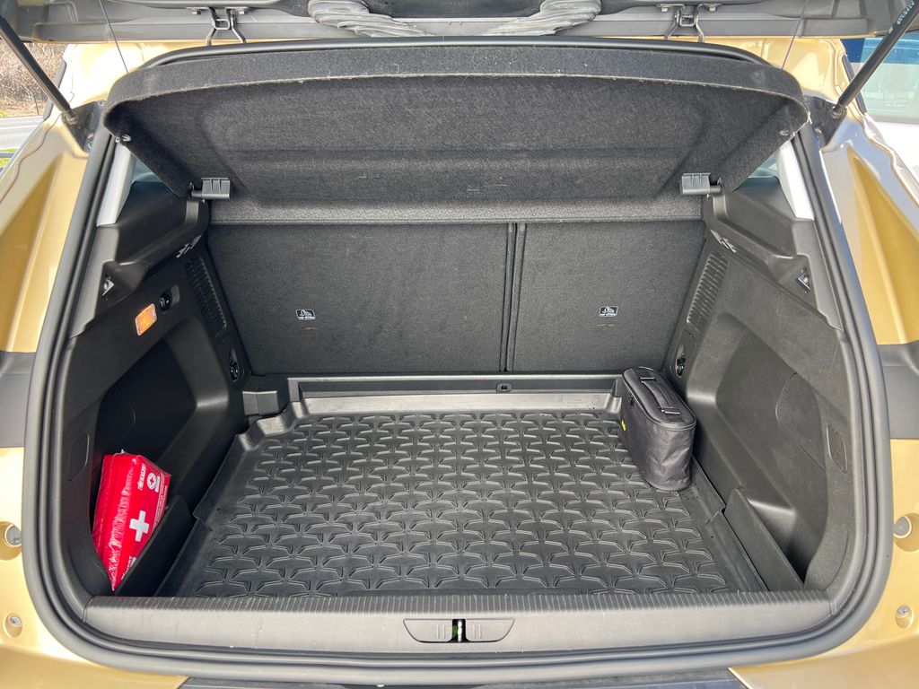 opel-grandland-x-1-2-131k-servis-zaruka-vyhrev - 5