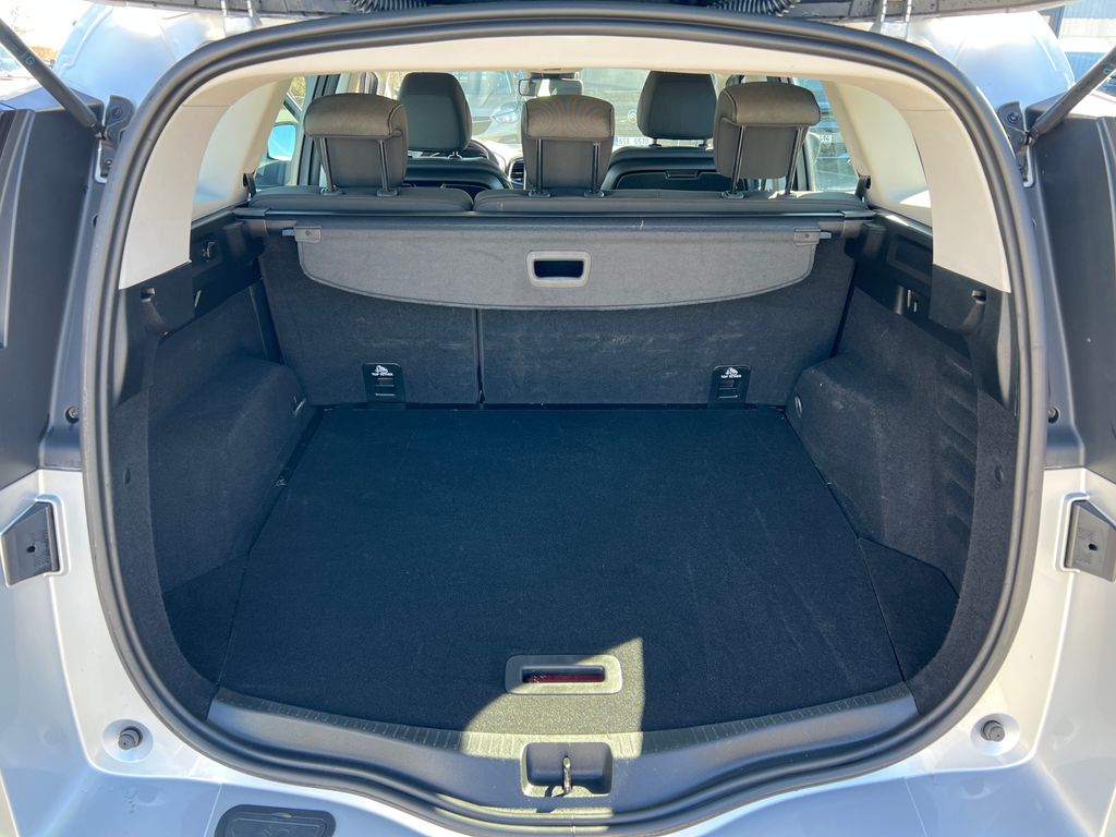 renault-grand-scenic-1-7-dci-120k-servis-zaruka - 5