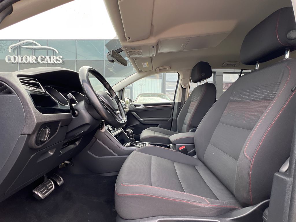 volkswagen-touran-1-4-tsi-150k-servis-zaruka - 7