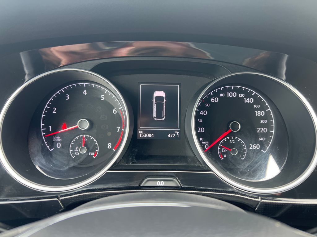 volkswagen-touran-1-4-tsi-150k-servis-zaruka - 9