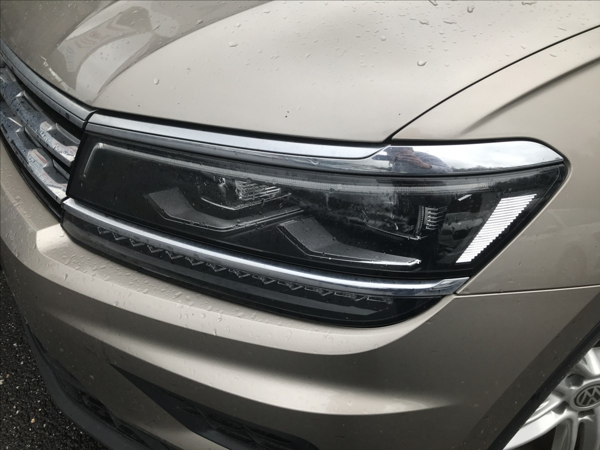 volkswagen-tiguan-2-0-tdi-4x4-dsg-140kw-maraton - 8