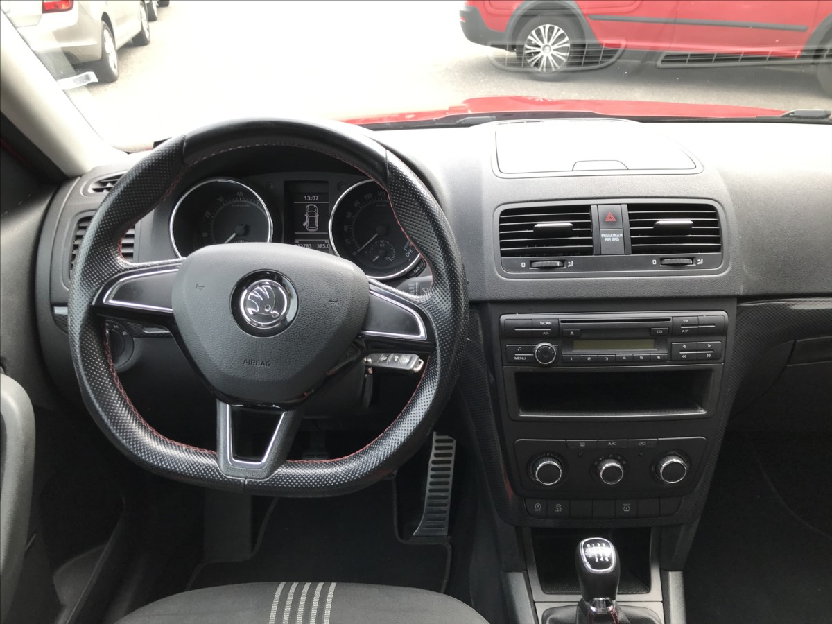 skoda-yeti-1-4-tsi-4x2-monte-carlo - 9