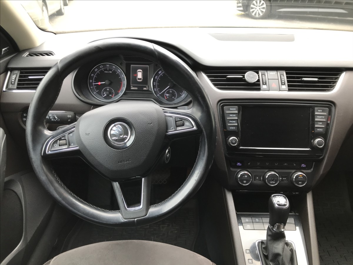 skoda-octavia-2-0-tdi-dsg-4x4-laurinklement - 9